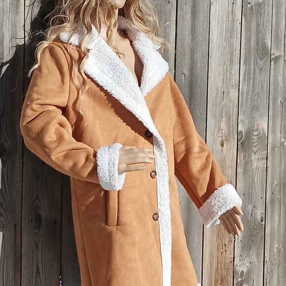 Tan & White Coat - Picture 3 of 3